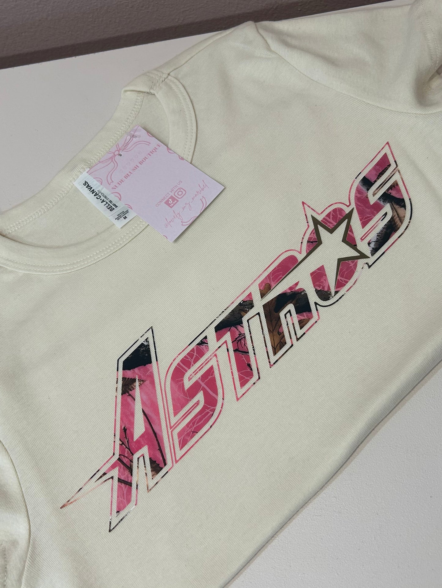 CAMO THROWBACK BABY TEE
